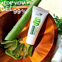 Khunlamyai Gel เจลว่านหางจระเข้ 99% (หลอด) 30 มล. บรรจุ แพ็ค ชิ้นร้านค้าเครื่องสำอางค์ ขายเครื่องสำอาง สกินแคร์ ครีมกันแดด และเคาท์เตอร์แบรนด์ กว่า 2000 รายการ ของแท้ 100% เว็บเครื่องสำอาง ไอเท็มความงาม