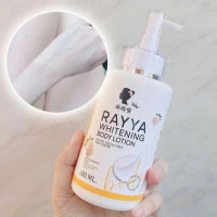 ครีมขาวเรยา RAYYA WHITENING BODY LOTION โลชั่นบำรุงผิวกาย 300ml.ร้านค้าเครื่องสำอางค์ ขายเครื่องสำอาง สกินแคร์ ครีมกันแดด และเคาท์เตอร์แบรนด์ กว่า 2000 รายการ ของแท้ 100% เว็บเครื่องสำอาง ไอเท็มความงาม