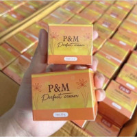 ครีมวิตตามิน ลาว พีแอนด์เอ็ม เพอร์เฟค ครีม 20 กรัม บรรจุ แพ็ค ชิ้นร้านค้าเครื่องสำอางค์ ขายเครื่องสำอาง สกินแคร์ ครีมกันแดด และเคาท์เตอร์แบรนด์ กว่า 2000 รายการ ของแท้ 100% เว็บเครื่องสำอาง ไอเท็มความงาม