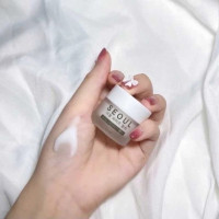 Seoul Moist Cream ครีมมอยซ์ ครีมมอยเจอร์ไรเซอร์ที่ดีที่สุด บรรจุ แพ็ค ชิ้นร้านค้าเครื่องสำอางค์ ขายเครื่องสำอาง สกินแคร์ ครีมกันแดด และเคาท์เตอร์แบรนด์ กว่า 2000 รายการ ของแท้ 100% เว็บเครื่องสำอาง ไอเท็มความงาม