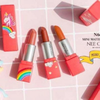 MINI MATTE LIPSTICK UNICORN เซ็ทลิปสติก ยูนิคอร์น เนื้อครีมแมท เซ็ท 3 แท่ง #N664บรรจุ แพ็ค ชิ้นร้านค้าเครื่องสำอางค์ ขายเครื่องสำอาง สกินแคร์ ครีมกันแดด และเคาท์เตอร์แบรนด์ กว่า 2000 รายการ ของแท้ 100% เว็บเครื่องสำอาง ไอเท็มความงาม